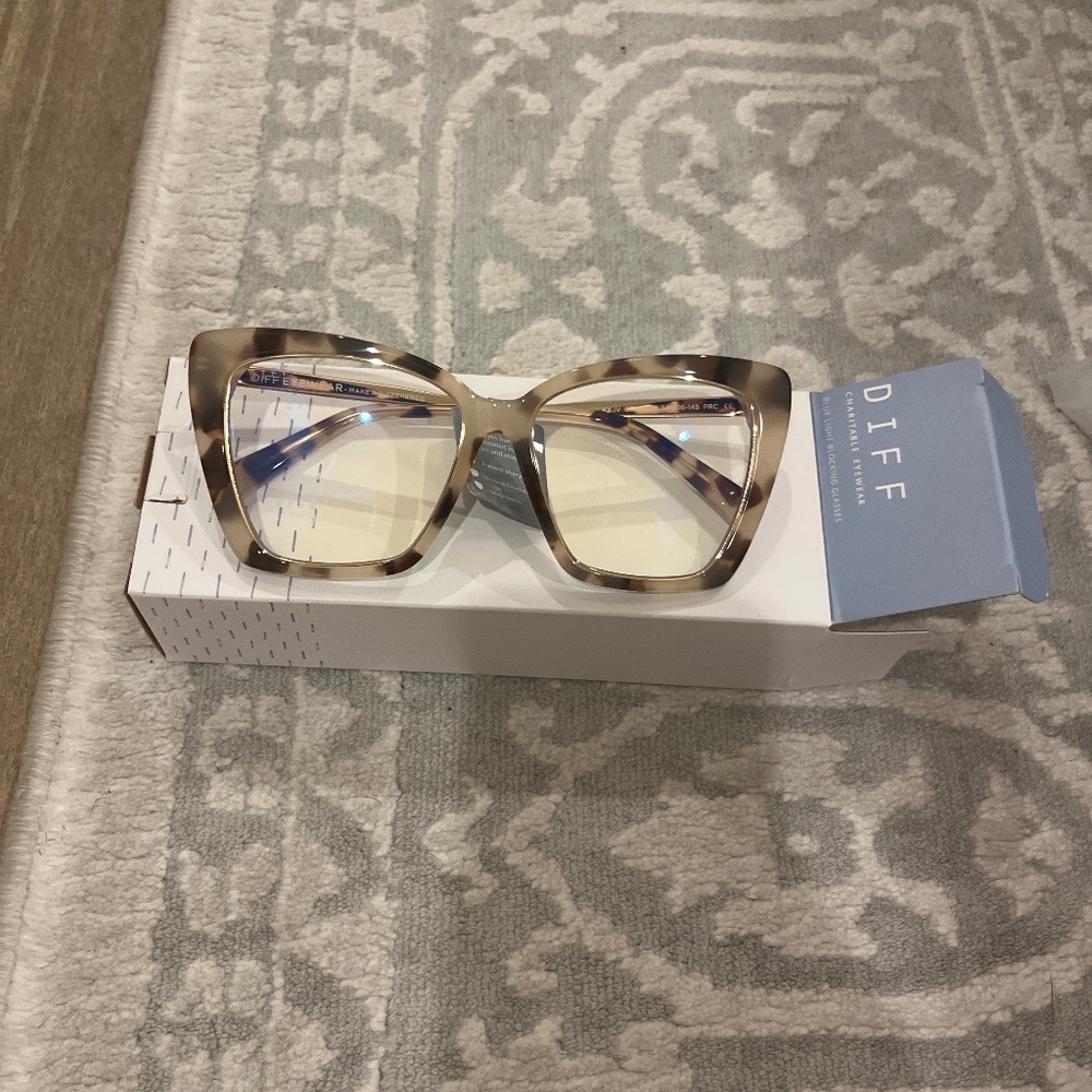 Diff blue light blocking glasses - Picture 2 of 2